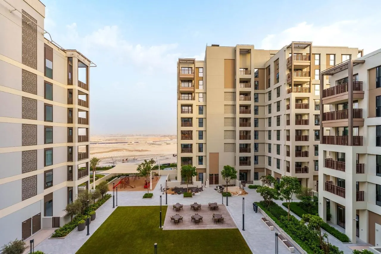 Maison Privee - Alluring Modern Apt In Dubai Creek Beach location